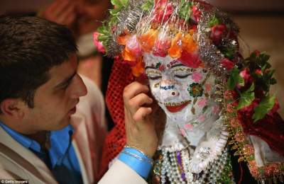 Странные свадебные традиции мусульманских горцев. Фото