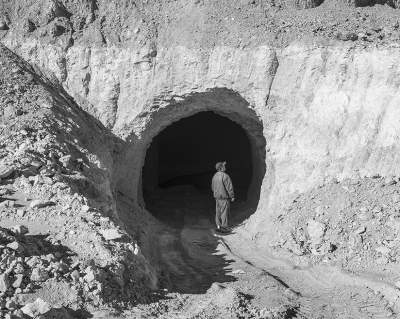 Как живется людям в подземном городе Кубер-Педи. Фото
