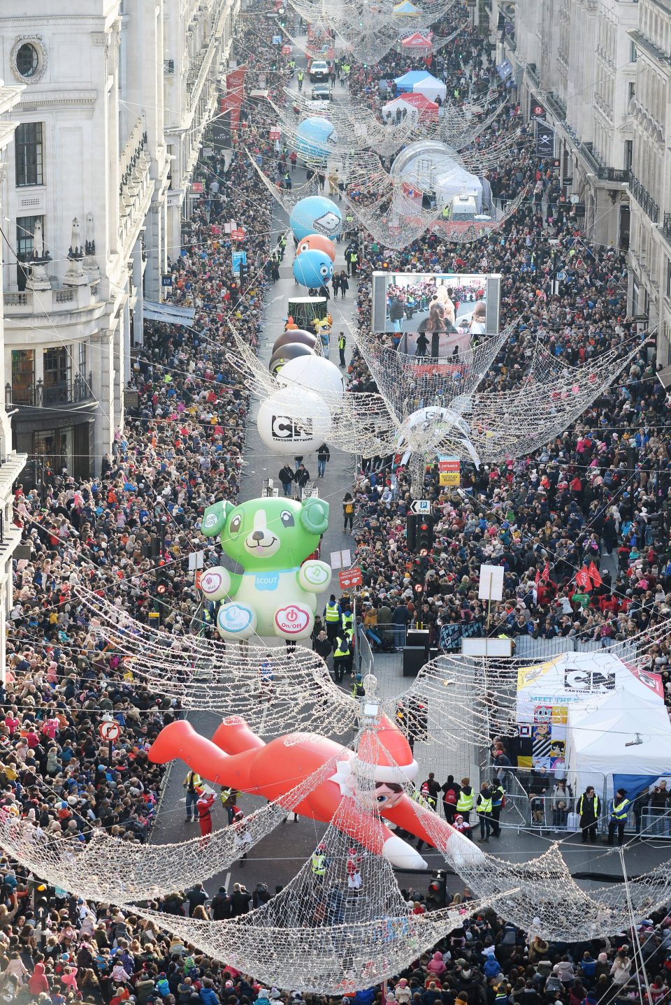 Рождественский парад игрушек Hamleys