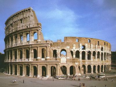 Берлускони передал Колизей в частные руки за 25 млн евро