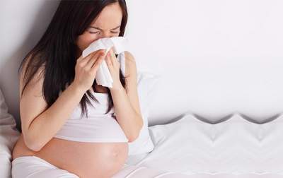 Медики рассказали, чем опасен грипп во время беременности