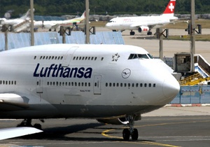 Сотрудника немецкой авиакомпании обвинили в контрабанде рогаток