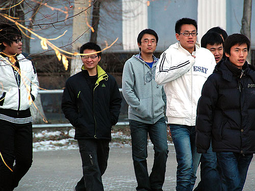 Китай волнуется за безопасность своих студентов в Украине