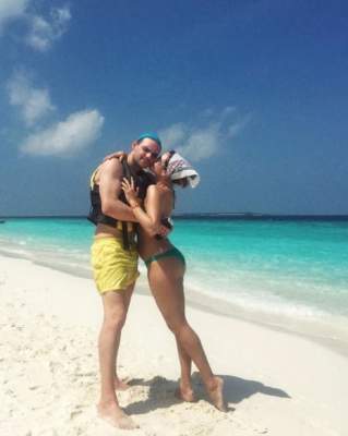 Галина Безрук сфоткалась с мужем на пляже