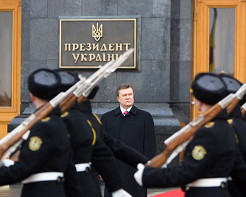 Янукович хочет сократить армию