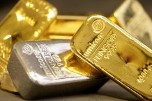 Мировые цены на золото и серебро обвалились