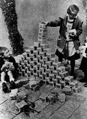 Пугающие снимки, сделанные во времена гиперинфляции 20-х годов. Фото