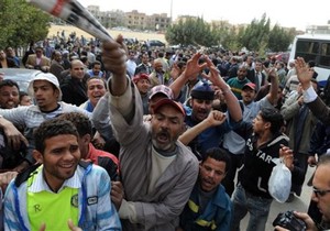 Тысячи египтян вновь вышли на площадь Тахрир в центре Каира