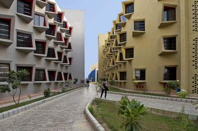 В Индии построили студенческое общежитие будущего. Фото	