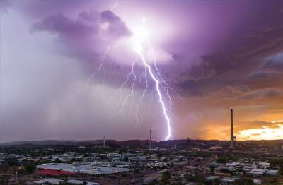 Австралийское бюро метеорологии показало лучшие снимки года. Фото