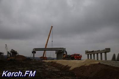 Свежие снимки строительства моста в Крым. Фото