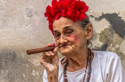 Яркие улочки столицы Кубы. Фото