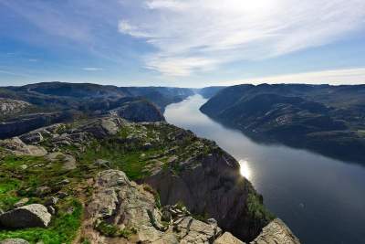Завораживающая красота норвежских фьордов. Фото