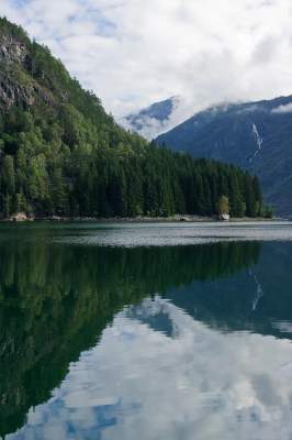 Завораживающая красота норвежских фьордов. Фото