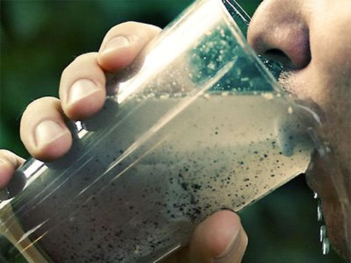 Экологи бьют тревогу: питьевая вода в Украине опасна для потребления