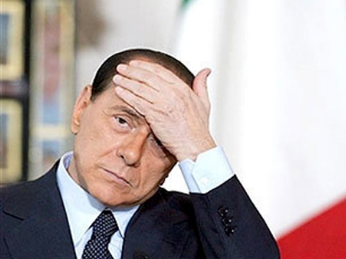 Итальянцы проголосовали на референдуме за снятие иммунитета с Берлускони и против атомной энергетики