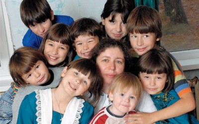 Рада ввела пенсии за особые заслуги для матерей 5 детей