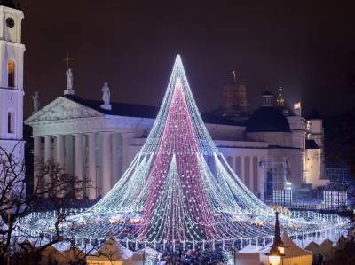 Дух Рождества: как преобразились к праздникам разные города. Фото