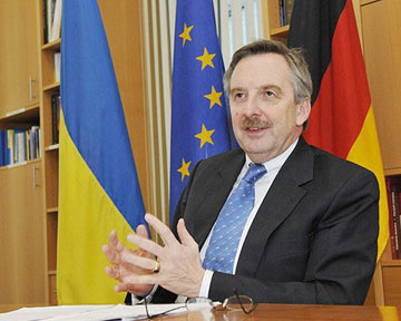 Посол Германии: Украинцы признают евростандарты, но не соблюдают их
