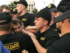 В Беларуси задерживали за молчание