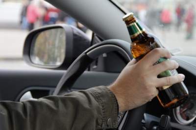 В США водитель-пьяница сел за руль и пожаловался на себя полицейским