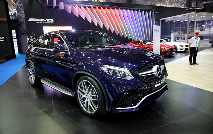 Самый самый кроссовер. Мерседес кроссовер 2018. Мерседес джип 2018 года. Mercedes AMG s63 джип. Мерседес паркетник 2018.