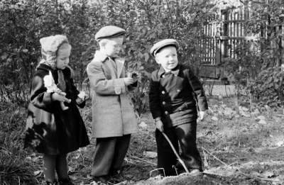 Советские дети в душевных снимках середины ХХ века. Фото