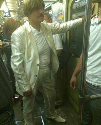 Забавные «персонажи», которых встречаются в киевском метро