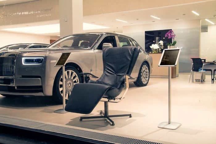 Rolls-Royce представил кресло Elysium-R