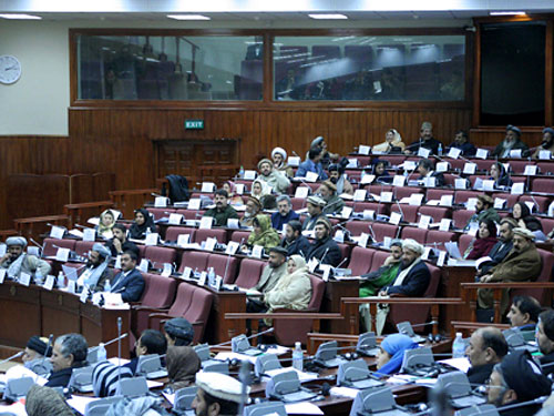 В афганском парламенте подрались женщины- депутаты