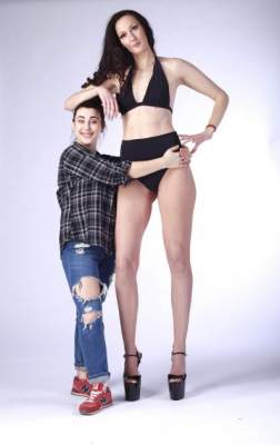 29-летняя модель из Пензы стала самой длинноногой девушкой в мире