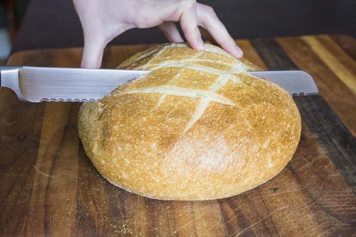 Как подольше сохранить хлеб свежим