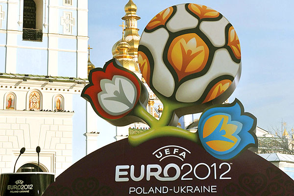 УЕФА: Евро-2012 принесет Украине огромные дивиденды