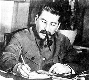 Более трети украинцев считают Сталина великим