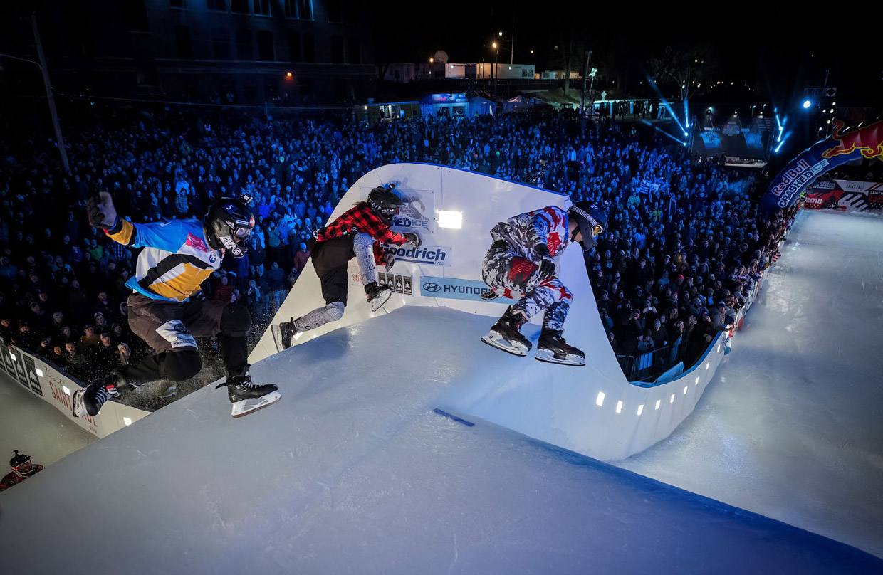 Соревнования Ice Cross Downhill