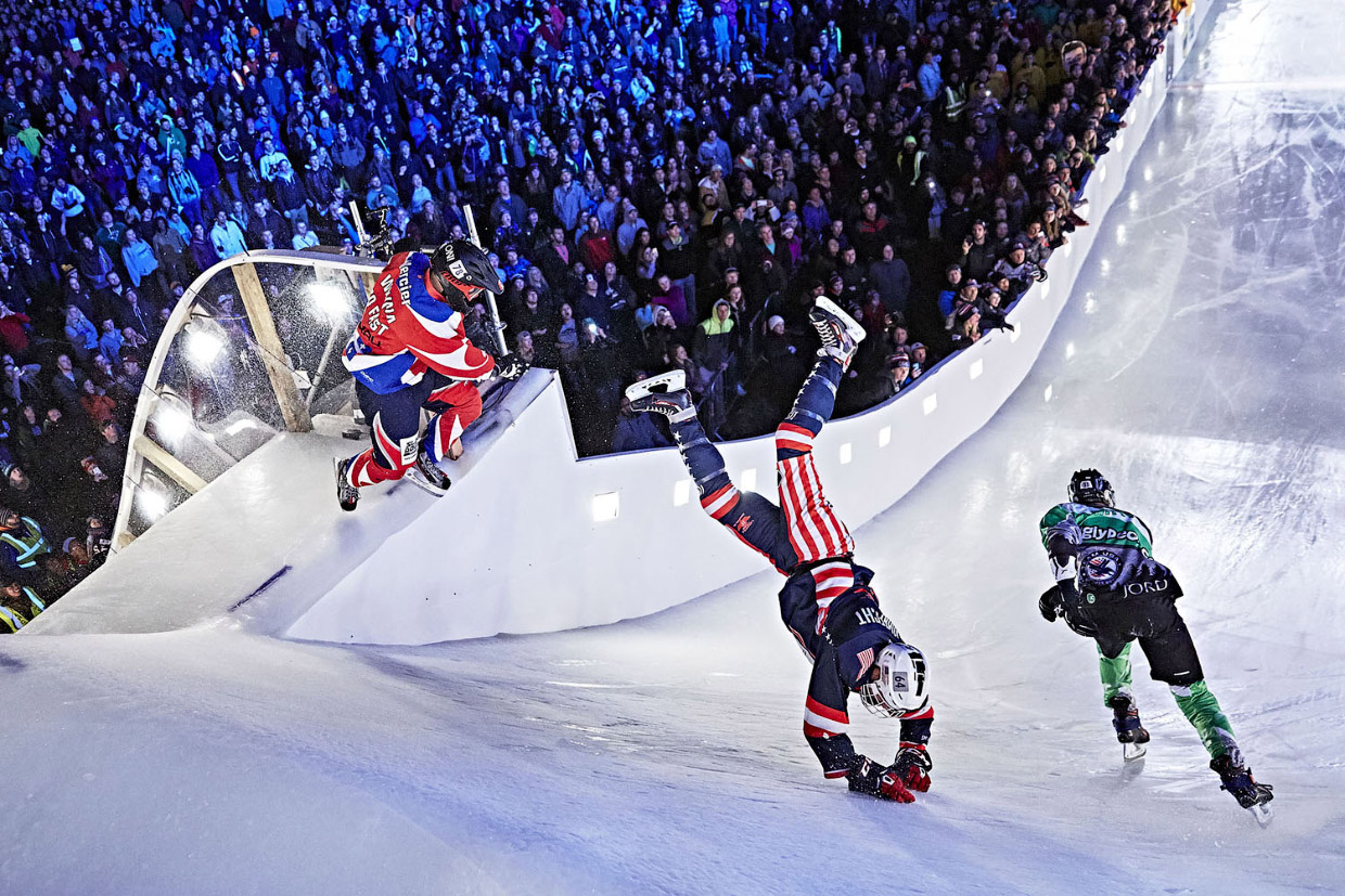 Соревнования Ice Cross Downhill