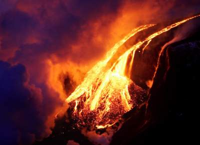 Захватывающие дух кадры извержения Ньирагонго. Фото
