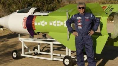 Американец строит ракету, чтобы доказать, что Земля плоская