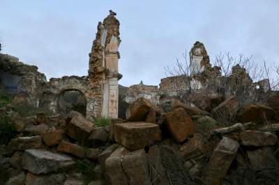 Итальянский город, полностью разрушенный землетрясением. Фото