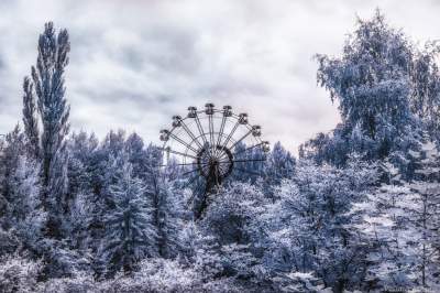 Фотограф показал, как выглядит Припять в инфракрасных лучах. Фото