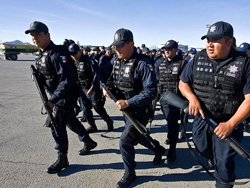 Мафия наступает: ещё один город в Мексике остался без полицейских