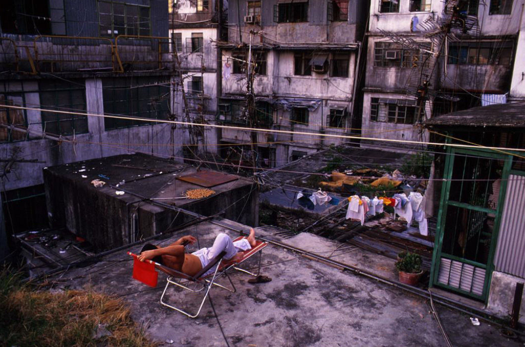 Монолитный 16-этажный квартал, где проживало более 50 000 китайцев