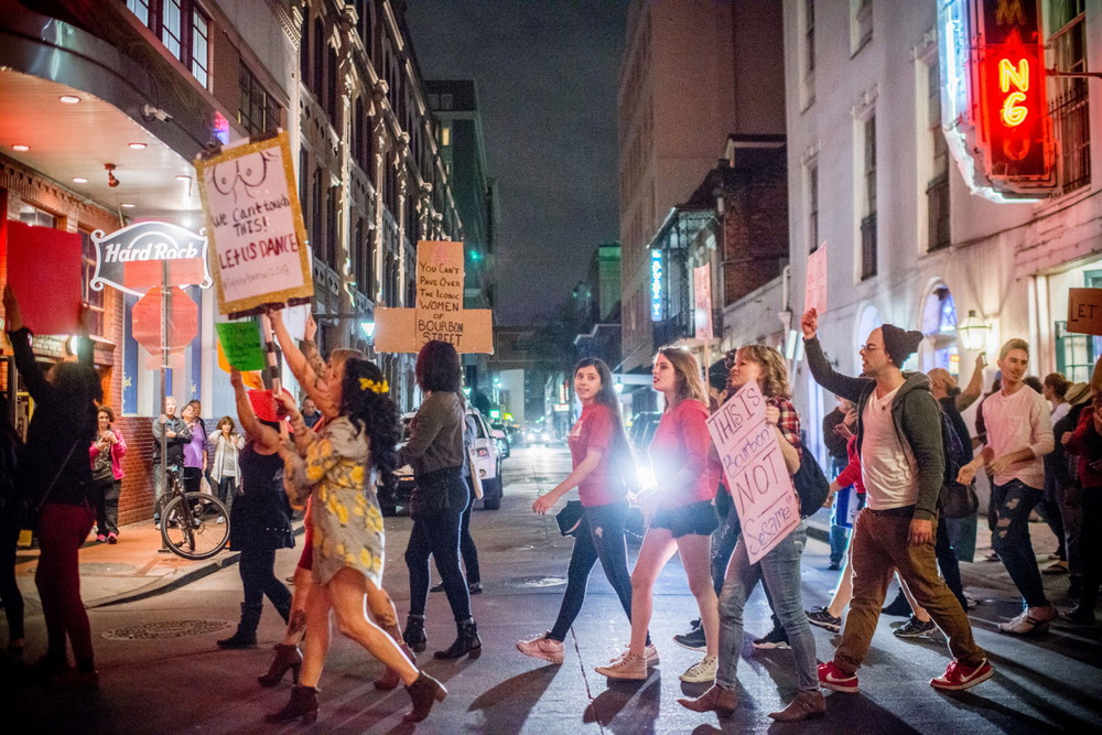 Протест стриптизеров в Новом Орлеане