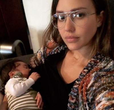Джессика Альба порадовала снимком с новорожденным сыном