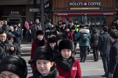 Так выглядят девушки-чирлидеры из Северной Кореи. Фото