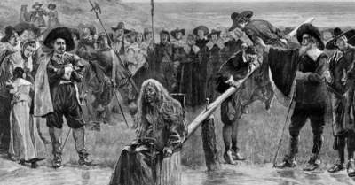Как наказывали женщин во времена Средневековья. Фото
