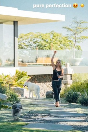 Дженнифер Энистон показала свой роскошный дом