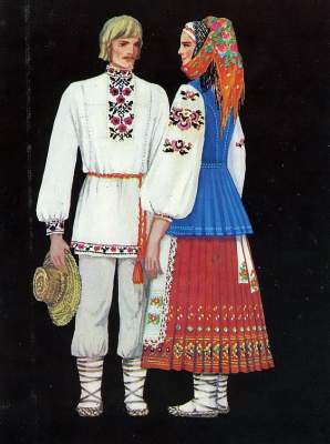 Яркие краски традиционного украинского костюма. Фото