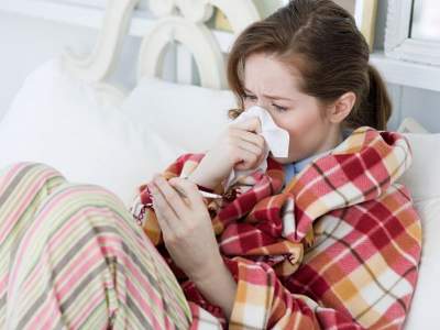 Медики развенчали популярные мифы о простуде 