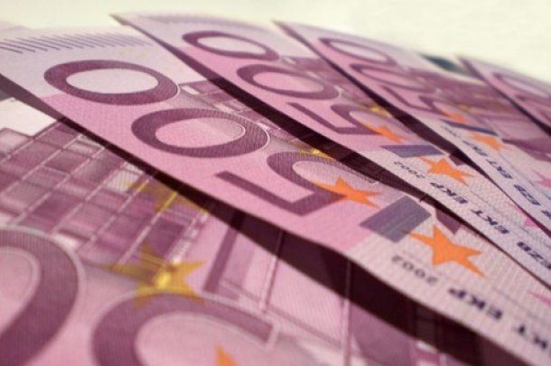 Богатые французы хотят платить больше налогов